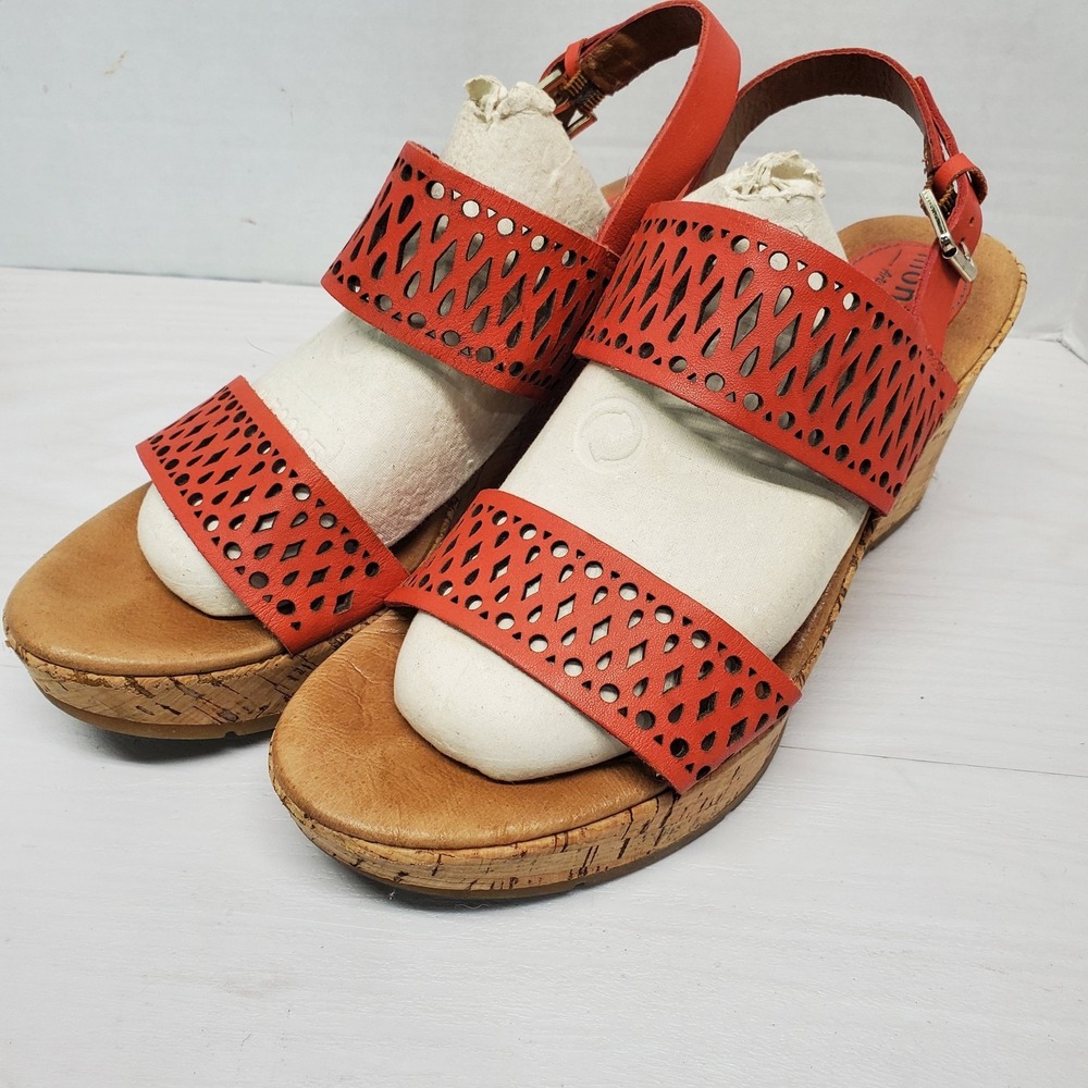 Montana Artisan Red Perforated Leather Cork Wedge‎ Sandal Size 10M Boho Cottage